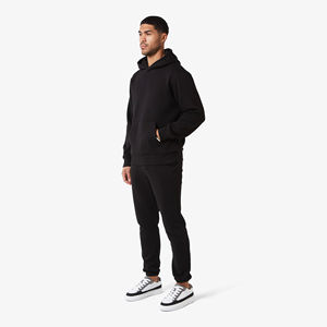 Ensemble de survêtement pour homme au design nouveau, sweat à capuche à col cheminée, pantalon cargo en polyester respirant, coupe régulière, survêtement pour homme - Product Image 3