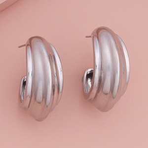 ต่างหูฮักกี้สุดฮิต ดีไซน์โลหะผสมสังกะสี - Product Image 1