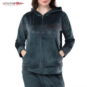 Survêtement en velours ajusté élégant pour femme avec veste zippée à manches longues et bas de taille extensible à capuche pour l'hiver - Product Image 4