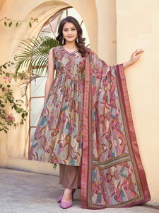 Nueva Colección de Telas Pure Fabcy con Kurtis Hechos a Mano para Venta al por Mayor - Product Image 6