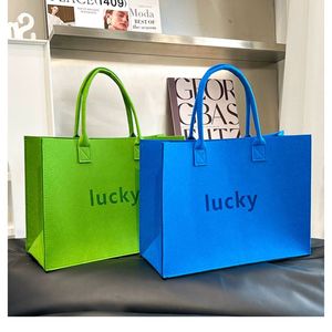 Sac fourre-tout en feutre personnalisé avec logo, grande capacité, poignée en corde portable, motif lettres tendance - Product Image 1