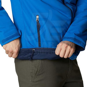 เสื้อแจ็คเก็ตซอฟต์เชลล์แฟชั่นใหม่สำหรับผู้ชายปี 2025 สไตล์ลำลองมีฮู้ด สตรีทแวร์ บริการ OEM กันลม กันน้ำ เนื้อผ้านุ่มสบาย - Product Image 5