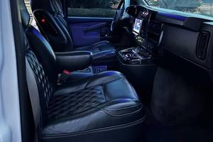 PRÊT À ÊTRE EXPÉDIÉ LHD/RHD 2023 G-MC SAVANA G2500 EXPLORER CONVERSION VAN LUXURY VAN INTÉRIEUR 9 PASSAGERS - Product Image 4