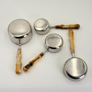 Juego de 4 Tazas y Cucharas Medidoras de Resina con Mango de Acero Inoxidable Pulido Espejo - Product Image 5