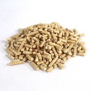 Vente en gros de granulés de bois de pin de haute qualité 6-8 mm, certifiés européens, sacs en plastique de 15 kg, prix avantageux, biocarburant. - Product Image 6