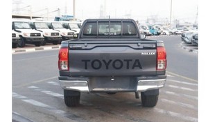 Toyotas hiluxs Revo Rocco Smart Cab 2 8L ดีเซล4WD A/T 4x4ที่มีมูลค่าสูงรถมือสองพร้อมพวงมาลัยซ้าย