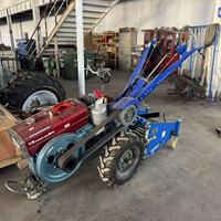 Vente au rabais Mini tracteur agricole à deux roues à deux roues 8hp-20hp Petit tracteur manuel pour Offre Spéciale