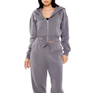Sweat à capuche zippé court surdimensionné pour femme, respirant, en polaire doux, avec logo personnalisé, fermeture éclair intégrale, cordon de serrage, prix de gros - Product Image 5
