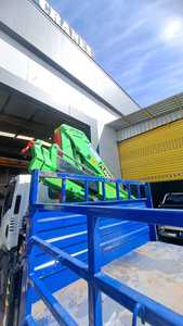 Meilleure qualité 3 tonnes PMA 100 grue montée sur camion à flèche hydraulique nouvelle grue mobile avec construction solide de Turquie - Product Image 3