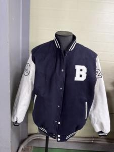 Ropa usada: Chaqueta de béisbol para adulto - Product Image 3