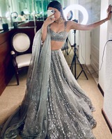 Lehenga Choli rose de créateur avec des broderies de miroirs réels et des fleurs, en géorgette, pour les occasions festives
