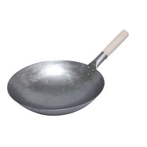 Wok indien en acier au carbone de restaurant cantonais martelé à la main avec manche en bois Wok Top vente en gros - Product Image 1