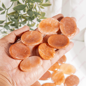 Piedra de Aventurina Naranja de Alta Calidad, Forma Ovalada, Piedra de Meditación Pulida para Decoración, Piedra de Bolsillo a Precio de Mayoreo - Product Image 3
