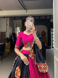 Último traje de diseñador de algodón puro Lehenga Choli con Dupatta con Gamthi Paper Mirror Work Mujer Moda Suministro de compras en línea - Product Image 4