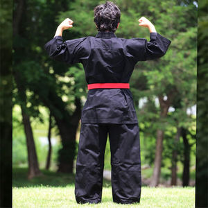 Traje de Karate personalizado impreso personalizado con tela duradera y costura reforzada característica elástica para entrenamiento de artes marciales - Product Image 3