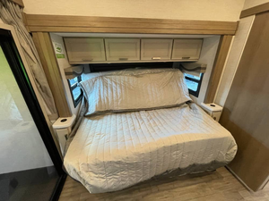 Nouveau 2026 T-h-or O-u-t-l-a-w W-i-l-d W-e-s-t 38K - Product Image 4