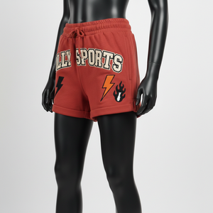 Shorts en molleton de coton de haute qualité pour femmes, couleur rouge, tissu doux brossé, logo brodé en chenille. - Product Image 1