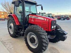 รถแทรกเตอร์ฟาร์ม140HP 6480แมสซีย์เฟอร์กูสัน2005แมสซีย์เฟอร์กูสันพร้อมปั๊มและกระปุกเกียร์ - Product Image 5