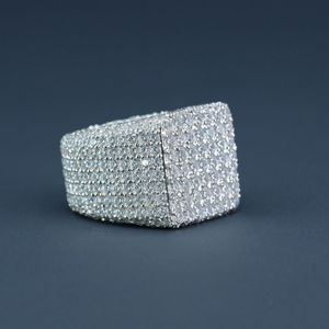 Anillo hip hop con diamantes cultivados en laboratorio de oro blanco de 14 KT con diamantes de claridad VVS - Product Image 1