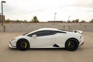 Lamborghini Huracan Tecnica 2023 en parfait état, NEUF - Product Image 3