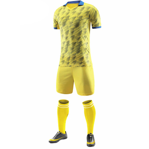 ชุดฟุตบอลผู้ชายแบบสั่งทำพิเศษ ผ้าโพลีเอสเตอร์ 100% ระบายอากาศได้ดี พร้อมพิมพ์หมายเลขทีมแบบดิจิทัล สำหรับทุกฤดูกาล ขายส่งสำหรับการฝึกซ้อม - Product Image 4