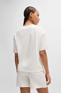 ชุดเซ็ตเสื้อยืดและกางเกงขาสั้นผู้หญิง ผ้าคอตตอนแห้งเร็ว แฟชั่นทันสมัย ทนทานสูง - Product Image 4