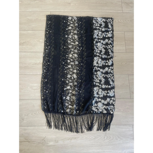 Écharpes brodées de style moderne, fabriquées à partir de tissus doux et de haute qualité - Product Image 5