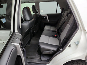 Clean 2020 L E X U S LX 570 edición blanca SUV 5.7L modelo LX 570 vehículo barato en venta - Product Image 3