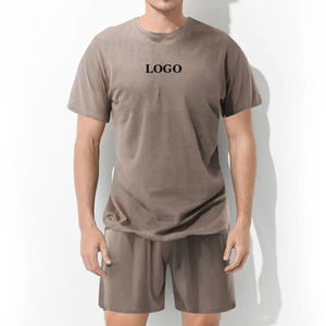Logo personnalisé pour hommes ensemble short en éponge 100% coton t-shirts et ensemble short pour hommes ensemble short personnalisé t-shirt joggers - Product Image 1