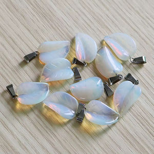 Christian 925 Feuille D'argent Sculpté Opalite Gemstone Pendentif À Charme À La Main - Product Image 1