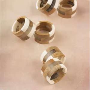 Anneaux de serviette en bois design, fabrication artisanale de qualité supérieure, écologiques, porte-serviettes de table en stock pour mariages, fêtes, option de logo personnalisé - Product Image 4