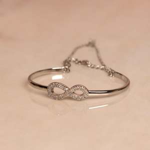สร้อยข้อมือคริสตัลเงินแท้ 925 รุ่น Te Amo - Product Image 1
