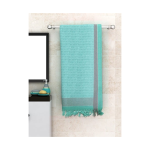 Serviette de bain en coton épais rose de luxe 650GSM Tissage peigné 30x60 pouces Motif brodé personnalisé Séchage rapide OEM ODM Fabriqué en Inde - Product Image 2