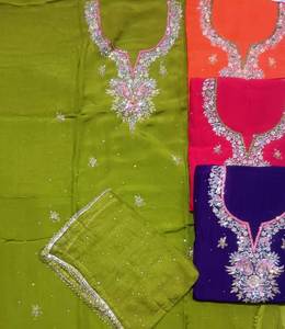 Costumes brodés à la main non cousus de créateur moderne pour femmes Fêtes de style traditionnel indien tendance - Product Image 1