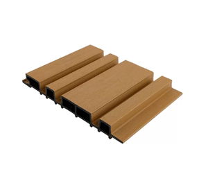 Revêtements muraux extérieurs modernes en WPC avec un design cannelé, panneaux de façade ignifuges et imperméables - Product Image 4