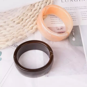 Bracelet manchette en résine pour femmes, couleur personnalisée, mode Offre Spéciale, meilleure qualité, Bracelet manchette en résine - Product Image 4