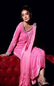 Blusa Maxi de Seda Bordada Pakistaní, Elegante y Lista para Usar, para Fiestas, Eventos Laborales y Salidas Nocturnas - Product Image 6