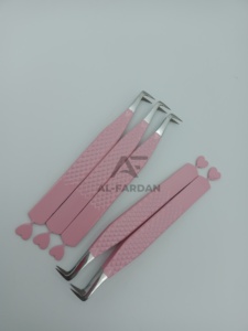 Pince à cils 90 degrés ultra-fine avec motif cœur à l'extrémité inférieure, couleur rose bébé, pointe en fibre pour extensions de cils - Product Image 5