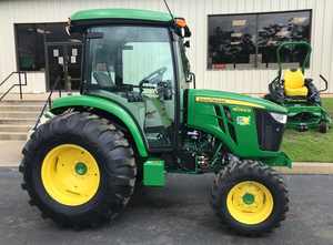 Tracteur à roues John Deere 4066R 65 CV avec moteur, pompe et boîte de vitesses - Product Image 6