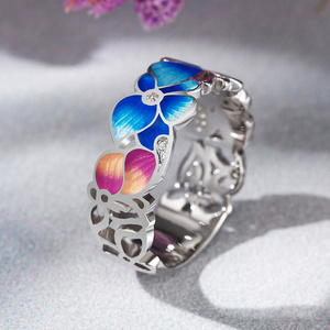 Anillo de Compromiso Hexagonal de Plata de Ley con Esmalte Jeulia para Mujer - Product Image 6