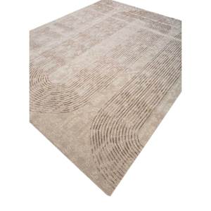 พรมปูพื้น Aakar by Kavi รุ่น Large Area Eskn-339 สีงาช้าง ทำด้วยมือจากขนสัตว์และไหมไผ่ ลายเรขาคณิต รูปทรงสี่เหลี่ยมผืนผ้า เหมาะสำหรับห้องโถงและห้องต่างๆ ใช้ในบ้าน - Product Image 2