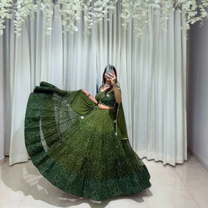 Lehenga Choli en Georgette de style royal indien, design Bollywood, très demandé, pour femmes, dernière collection exclusive, tenue de mariage et de festival - Product Image 1