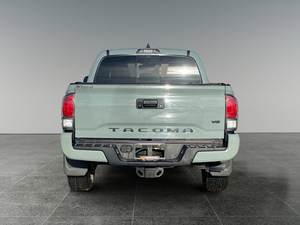 รถกระบะโตโยต้า ทาโคมา ปี 2023 ขับเคลื่อน 4 ล้อ รุ่น TRD Off Road เครื่องยนต์ V-6 3.5 ลิตร/211 ไมล์ วิ่งน้อย - Product Image 3