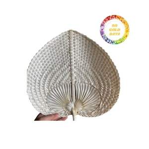 พัดไม้ไผ่ฝ่ามือทำด้วยมืองานฝีมือเวียดนามดั้งเดิมทำจากวัสดุธรรมชาติร้อยละ100พัดพับได้สวยงามเป็นของขวัญที่สมบูรณ์แบบ - Product Image 1