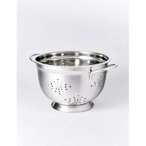 Top Selling Custom Size Antique <b>Stainless</b> <b>Steel</b> <b>Colander</b> Bowl Manufacturer and Exporter New Design Metal <b>Colander</b> Bowl - Product Image 1