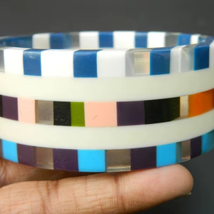 Brazalete grande de mujer de moda americana europea, joyería gruesa de resina ancha de acetato, pulsera artesanal multicolor para hombre - Product Image 1