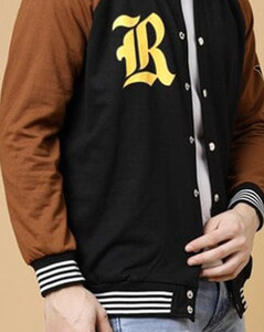 เสื้อแจ็คเก็ต Letterman แบบวินเทจสำหรับผู้ชาย  ผ้าฝ้ายฟลีซพิมพ์ลายสกรีนด้วยผ้าไหม  ออกแบบใหม่  ระบายอากาศได้ดี เป็นมิตรกับสิ่งแวดล้อม เหมาะสำหรับฤดูหนาว - Product Image 3