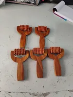Peigne de massage du cuir chevelu en bois gaufré fait main par Bela Artisan, outil multifonctionnel pour le cou et les cheveux, usage domestique, Noël, Halloween, nouveauté