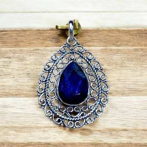 Colgantes de Plata de Ley 925 Sólida y Ligera con Gema de Zafiro Pera Natural de Corte Facetado - Product Image 2