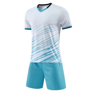 ชุดเสื้อฟุตบอลผ้าโพลีเอสเตอร์แบบยืดได้ชุดทีมฟุตบอลมืออาชีพชุดสโมสรผลิตจากโพลีเอสเตอร์ระบายอากาศได้ดีผลิตจาก100% - Product Image 1